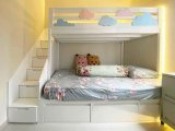Tempat tidur anak tingkat