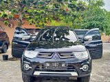 2014 Mitsubishi mobil pajero