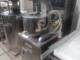 Mixer planetary / mixer adonan kue merk hobart ae200