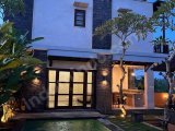3 Beds 3 Baths - House