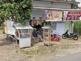 Tanah pinggir jalan