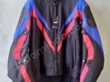 Jaket hitam biru merah